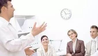 教育公開課中的黃金搭檔 老師與教育咨詢師的完美配合之道